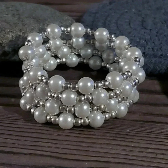 Handcrafted Snow White Glass Pearl Silver Beads Wrap Bracelet - Picture 3 of 5